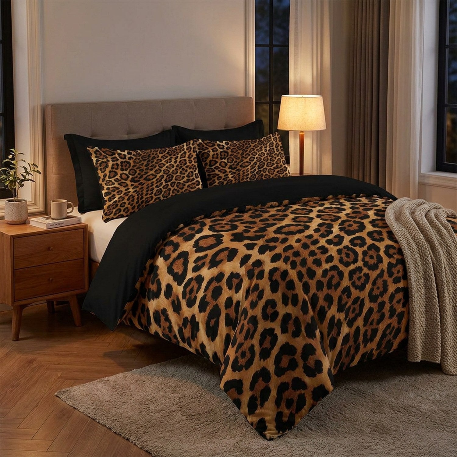 Parure de lit léopard marron dans une chambre moderne avec lampe de chevet
