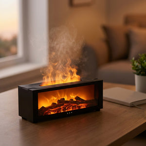 Diffuseur à effet flamme diffusant une brume parfumée sur un bureau près d'une fenêtre