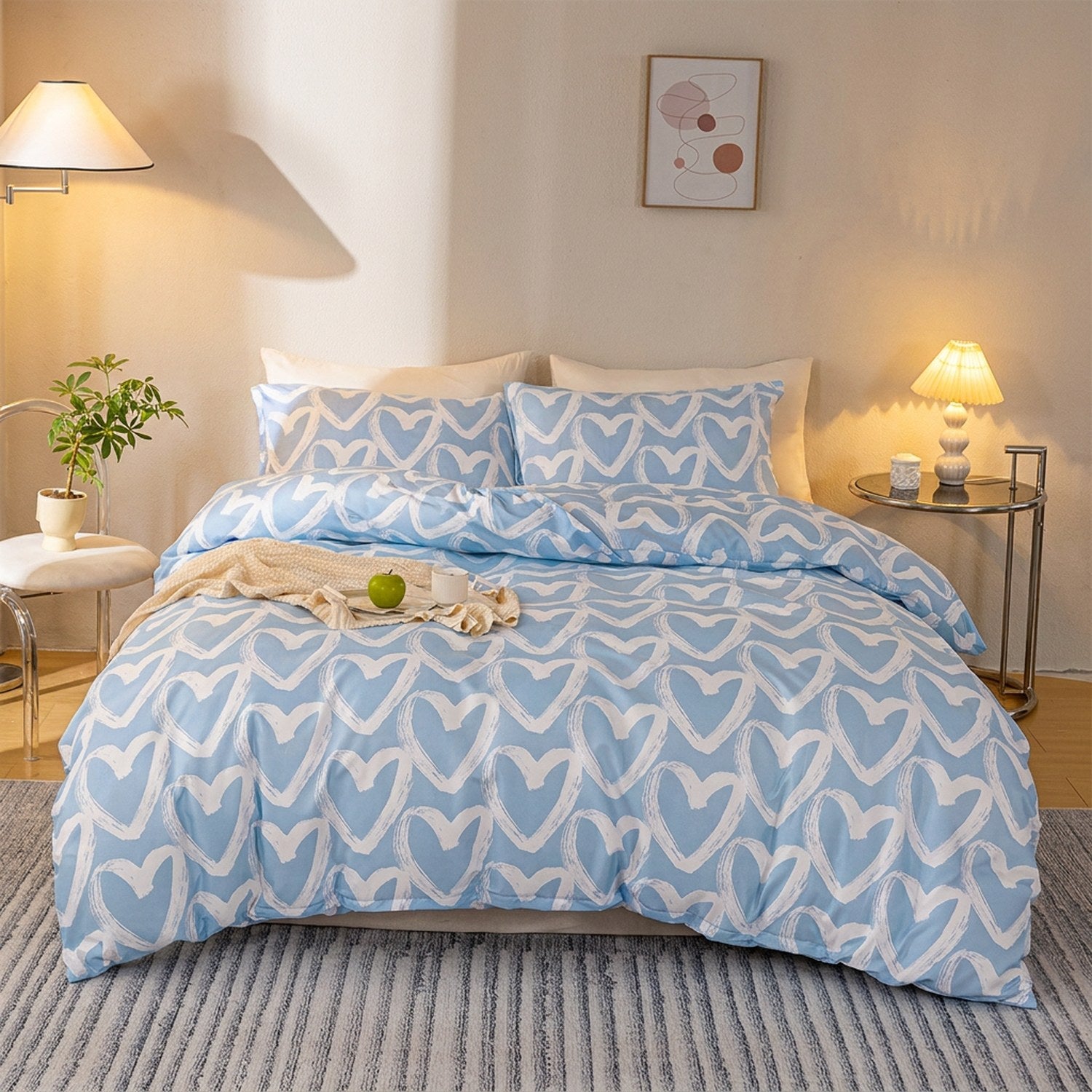 Parure de lit dans une chambre moderne avec table de chevet