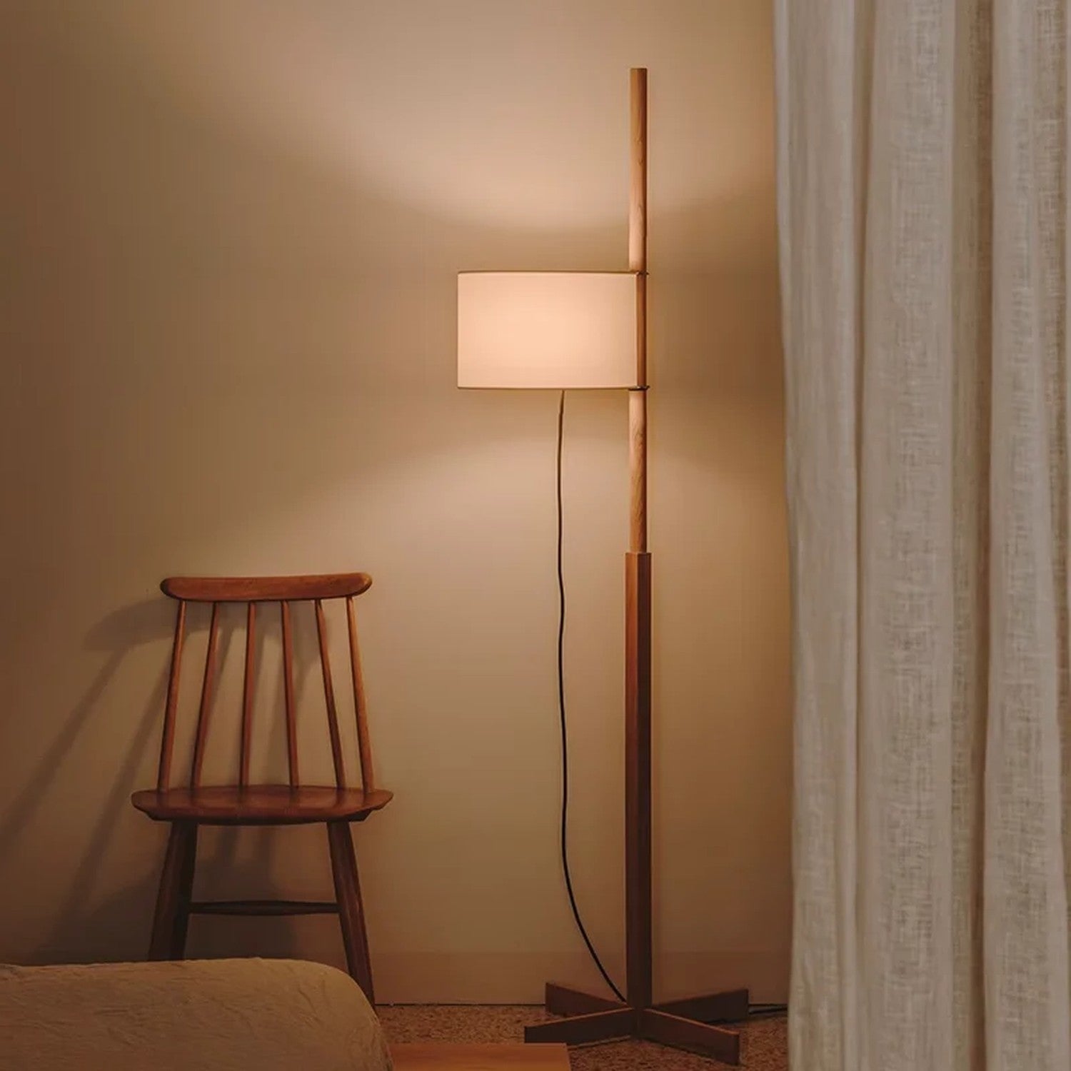 Lampadaire japonais abat-jour tissu lifestyle-1