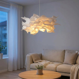Abat-jour nuage papier DIY au-dessus canapé salon lumière tamisée