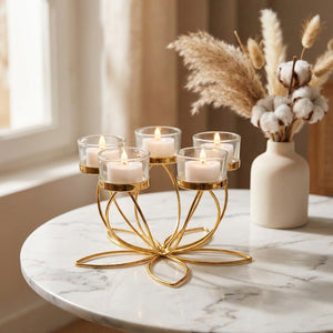 Bougeoir lotus doré 5 bras sur table en marbre