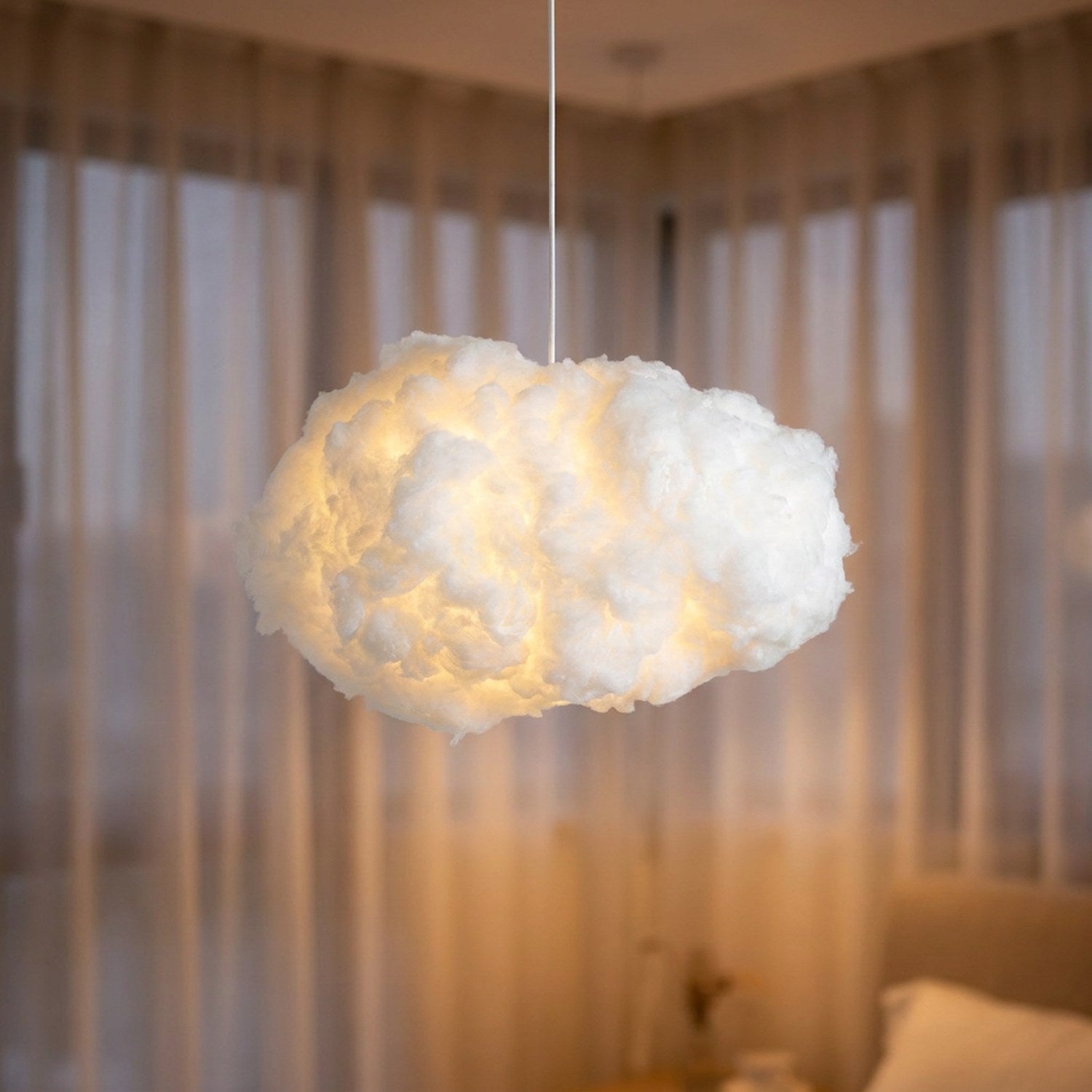 Suspension nuage LED avec rideau de soirée ambiance romantique