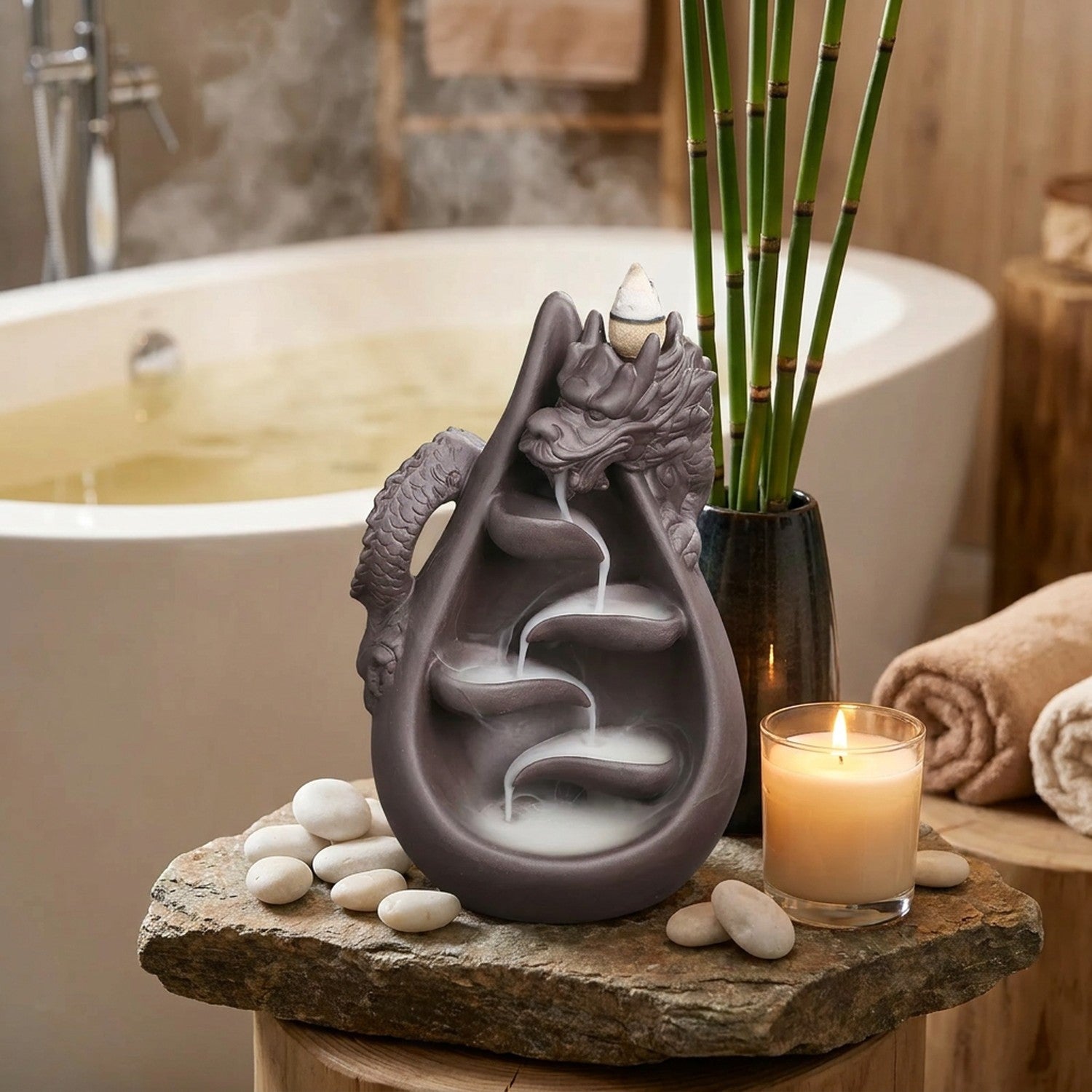 Brûleur d'encens dragon dans ambiance spa et zen