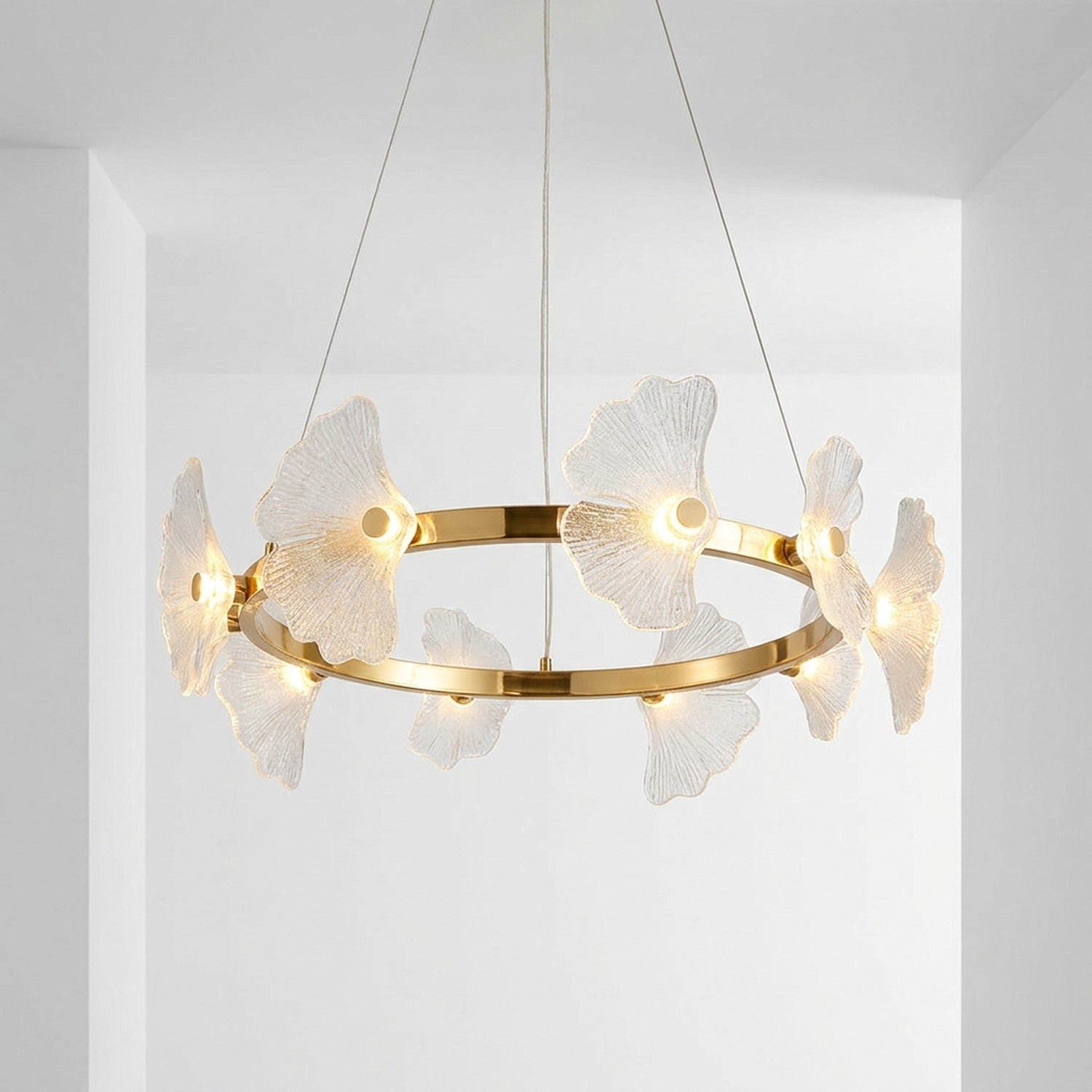 Lustre duplex LED floral en situation dans un intérieur haut de gamme