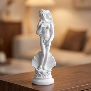 Statue de Vénus blanche modèle coquillage