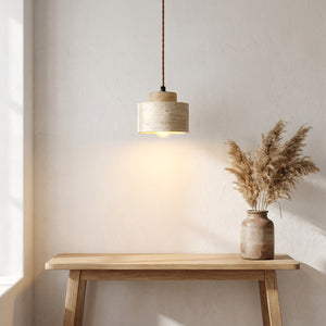 Suspension en pierre travertin wabi-sabi avec anneau bois naturel