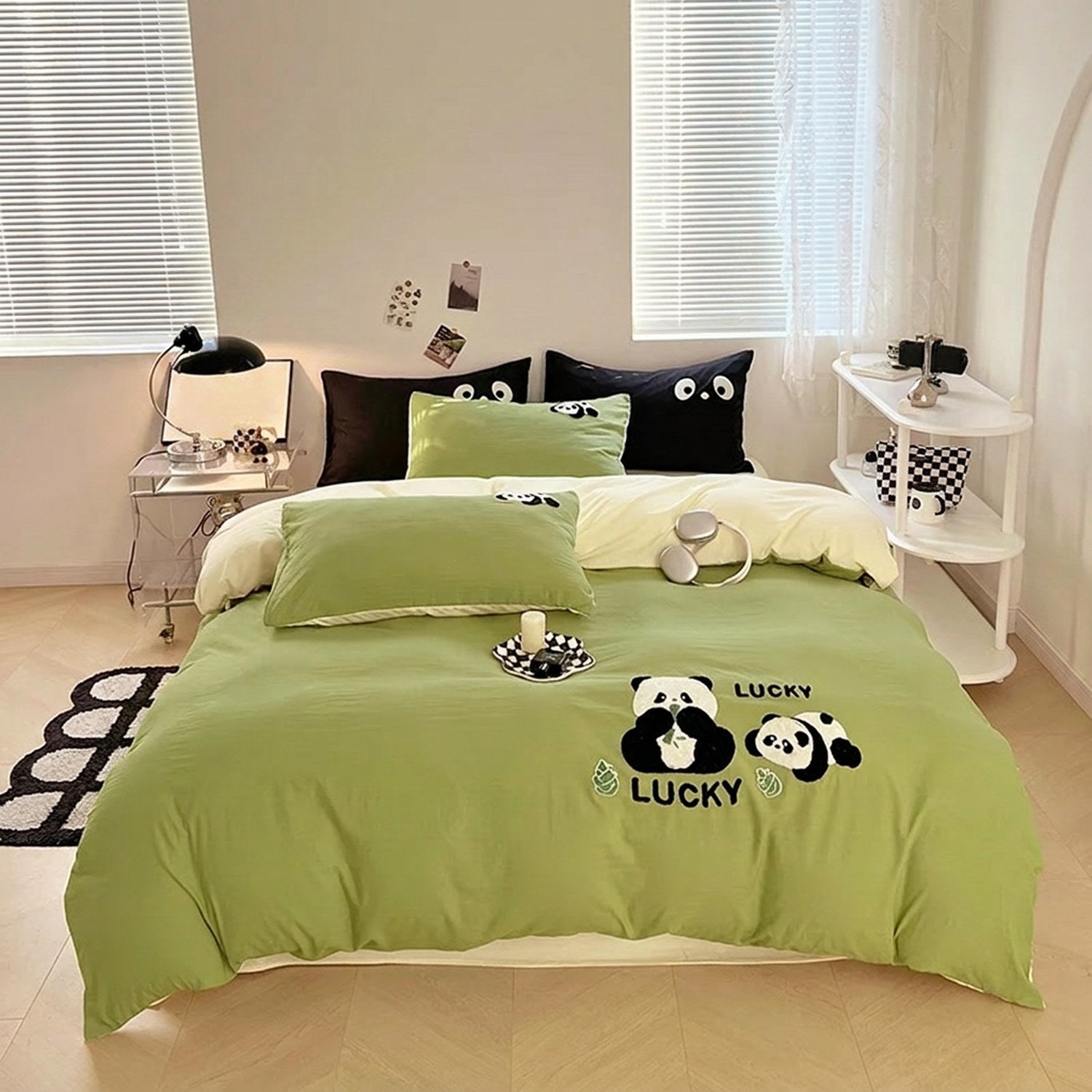 Parure de lit panda vert sauge en coton brodé ambiance naturelle
