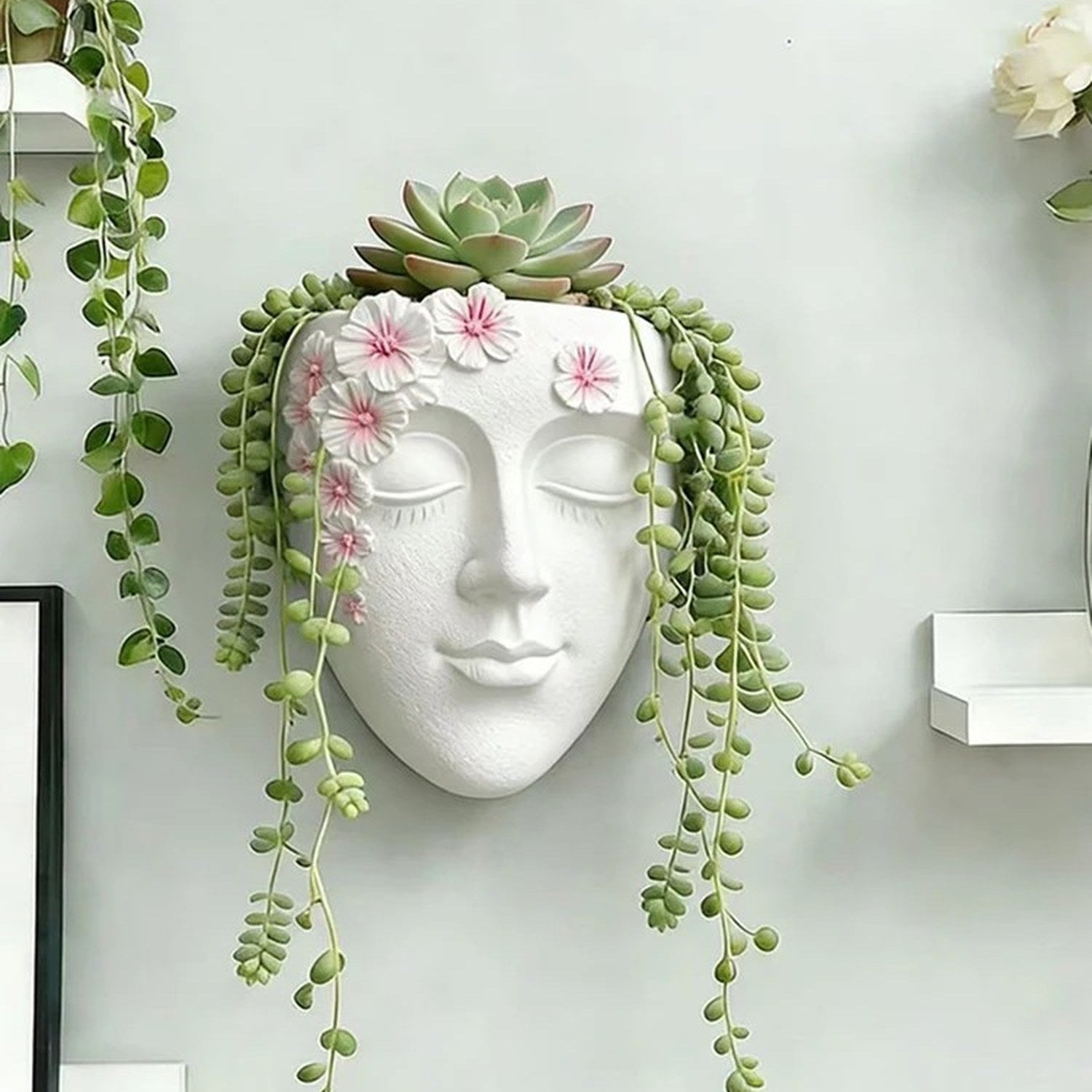 Pot de fleurs mural visage en résine - décoration intérieure