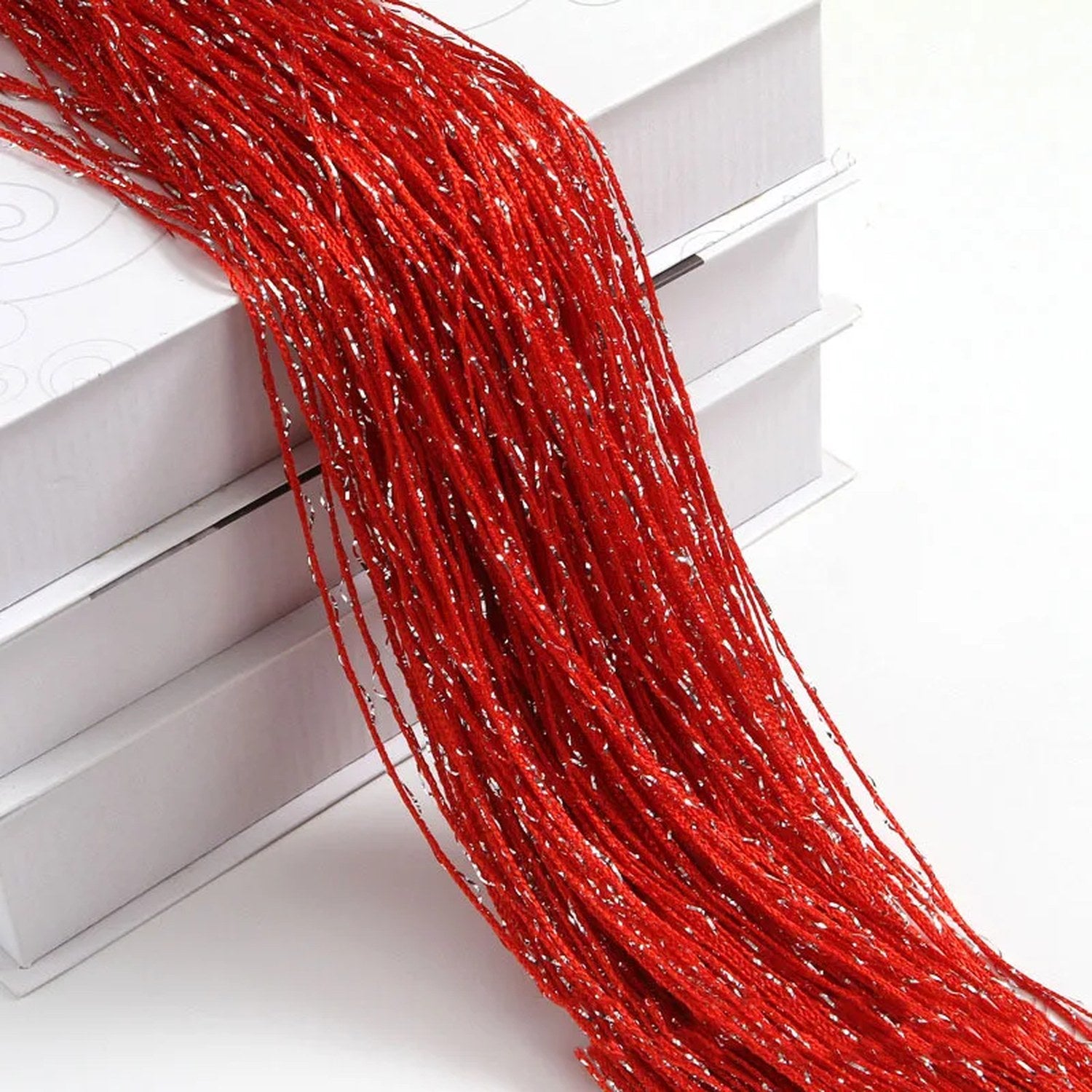 Rideau de fils à paillettes coloris Rouge