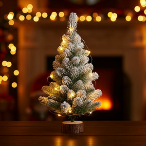 Sapin de Noël 45cm avec lumières LED et neige floquée dans ambiance chaleureuse