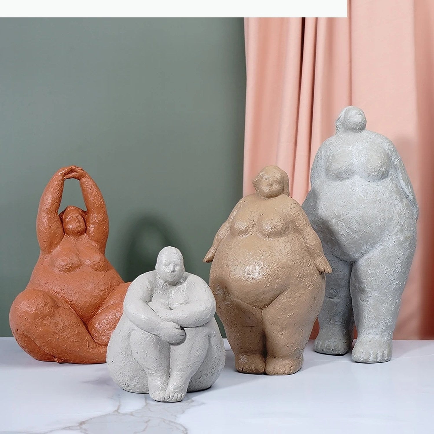 Sculpture corps féminin abstrait en résine décoration intérieure vue de face