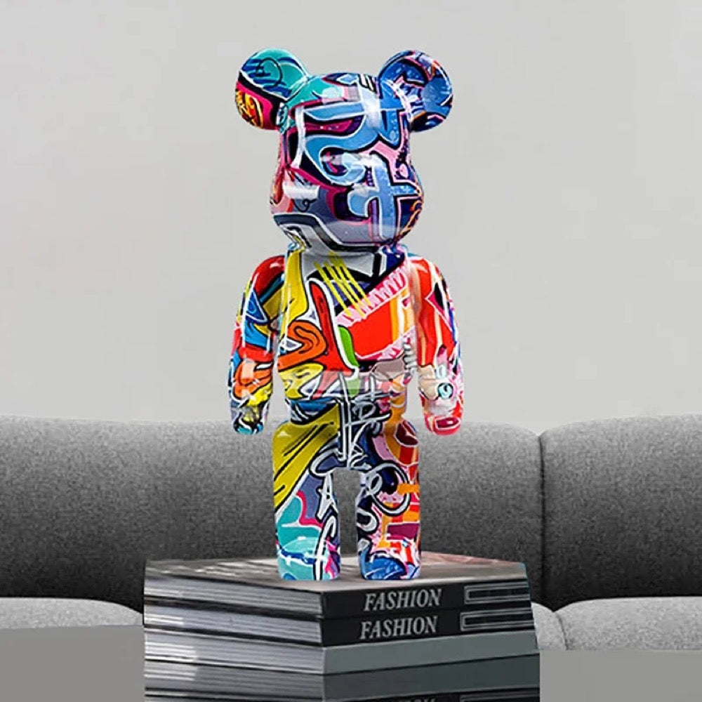 Sculpture ours graffiti design A motifs street art colorés