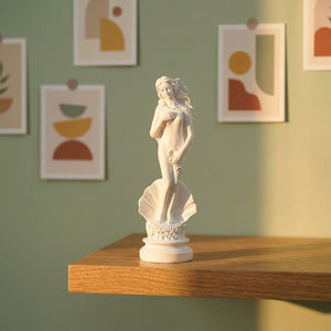 Statue Vénus résine blanche étagère flottante chêne mur vert bureau minimaliste