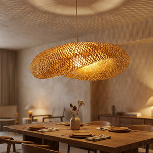 Suspension bambou tressé naturel forme nuage vintage allumée