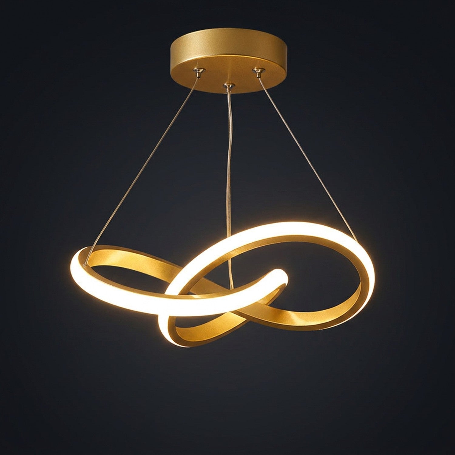 Suspension LED nordique coloris doré allumée