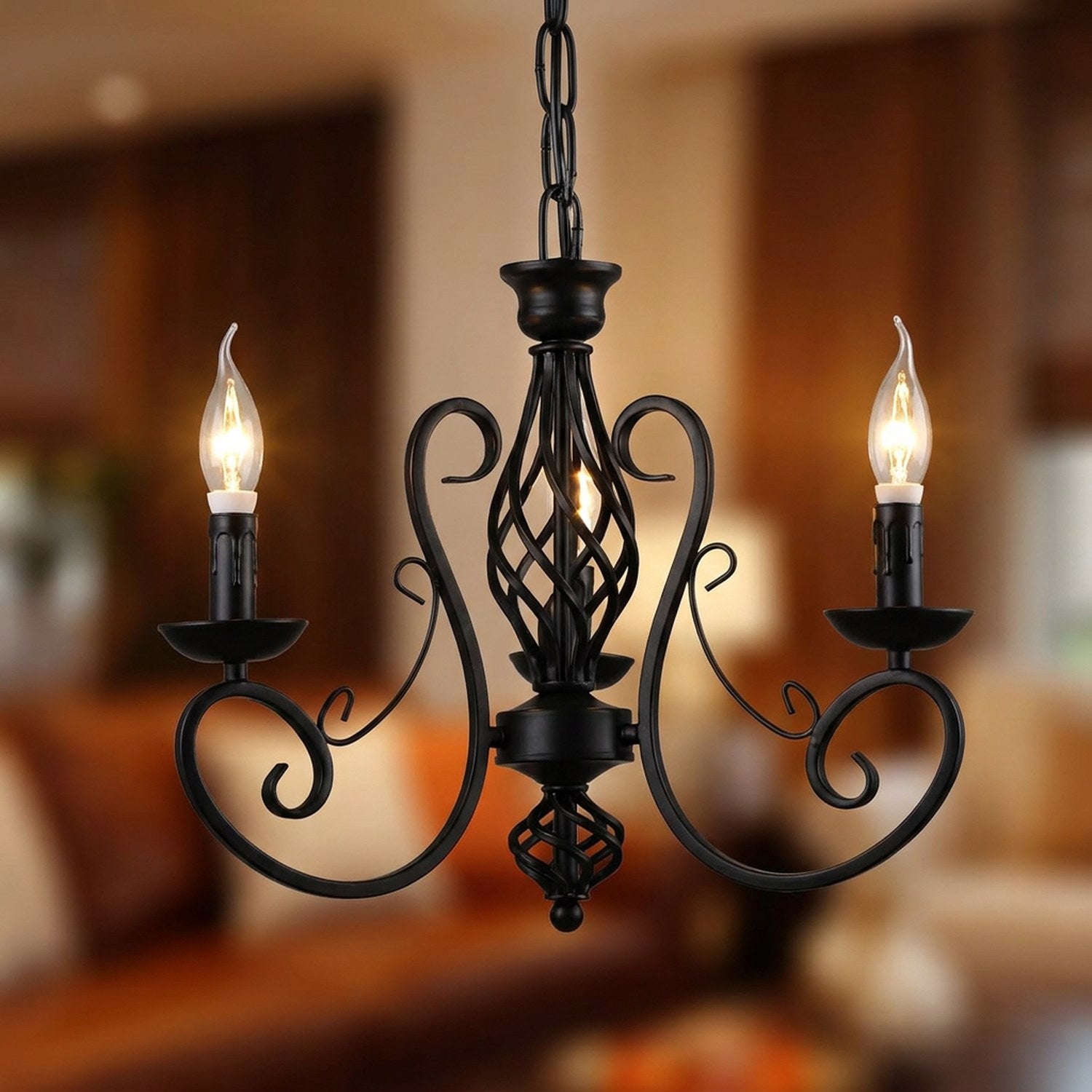 Lustre en fer forgé noir modèle trois lumières
