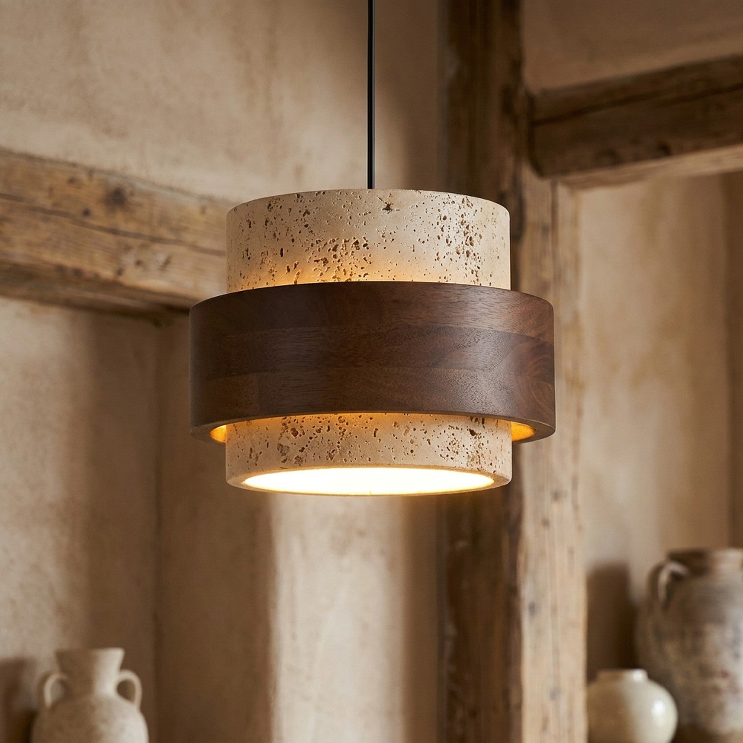 Suspension simple beige en pierre travertin et bois massif