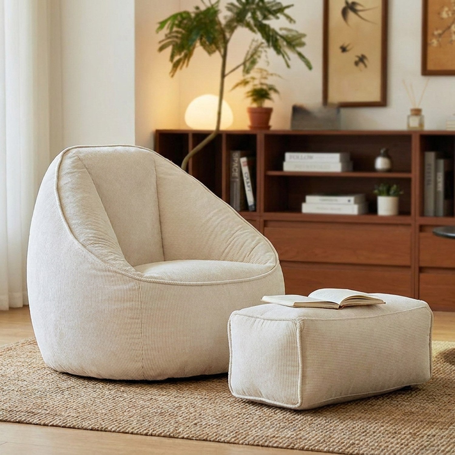 Fauteuil pouf et repose-pieds en velours côtelé blanc