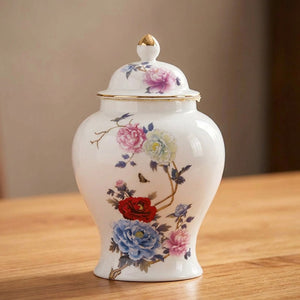Vase chinois en céramique blanche avec pivoines multicolores peintes à la main