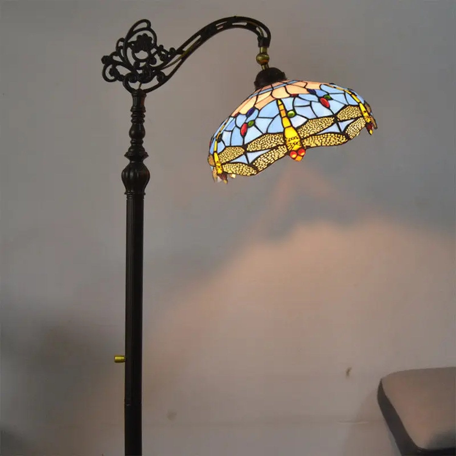 Abat-jour libellule bleue vitrail 30cm