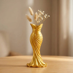 Vase en forme de robe imprimé en 3D coloris doré