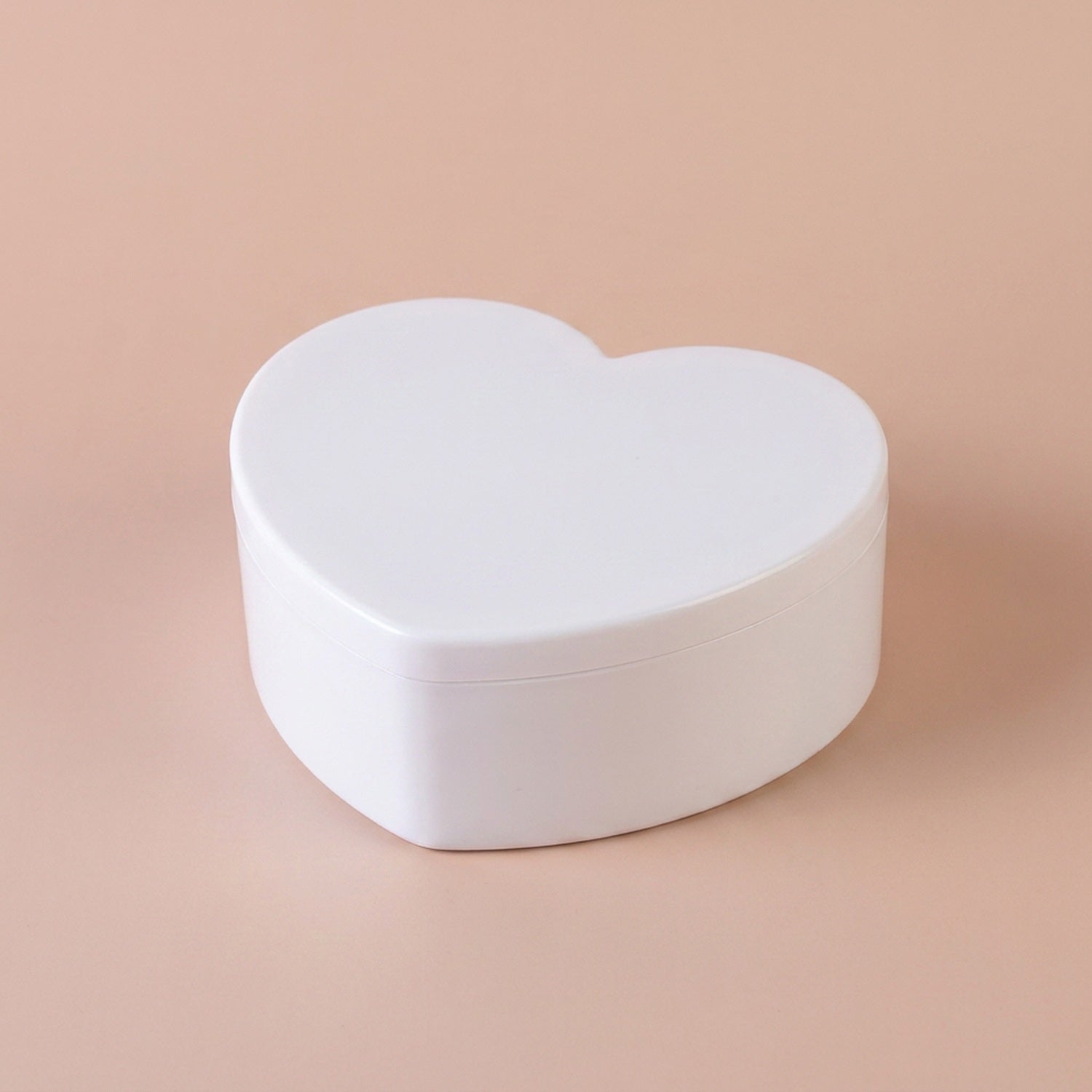 Boîte à bijoux cœur blanche fermée