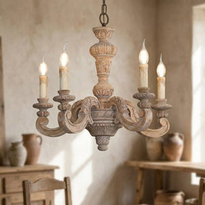 Lustre en bois rétro à cinq bras et bougies stylisées