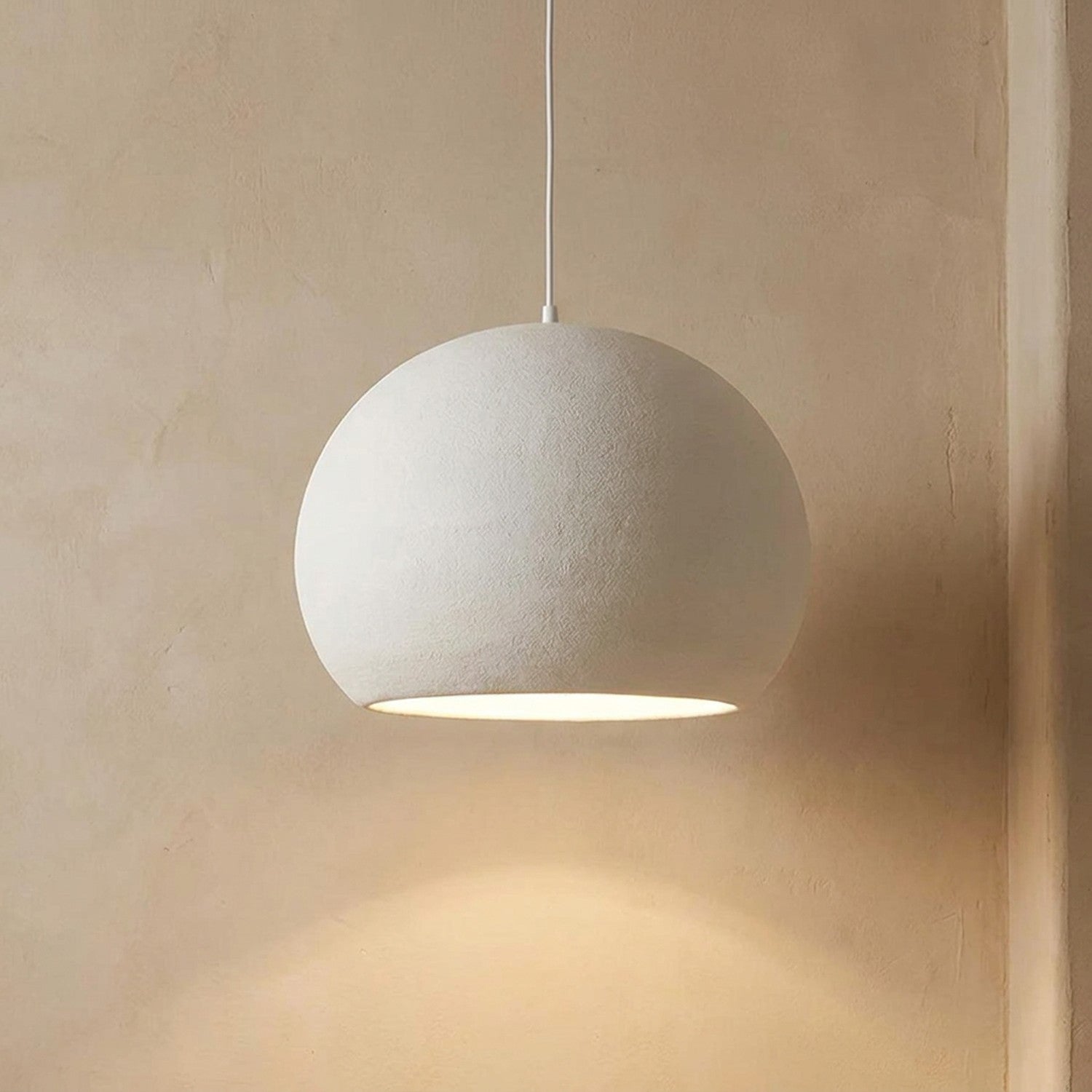 Suspension pendentif Wabi Sabi blanche en polymère sculpté