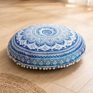 Coussin de sol mandala bleu et blanc avec pompons