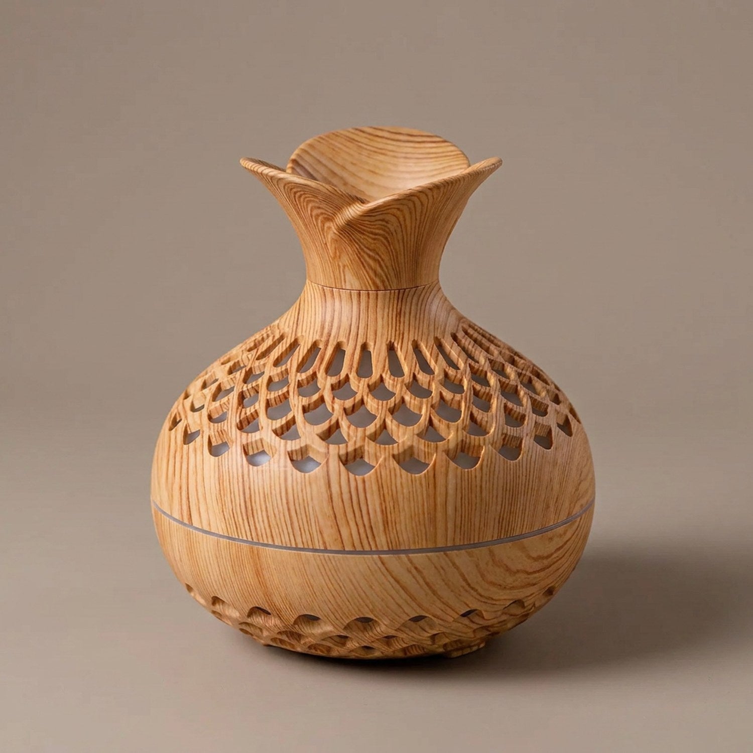 Diffuseur vase Bois clair fond neutre