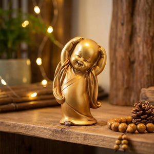 Statuette de petit moine bouddhiste pose Bras levés en résine beige décoration zen