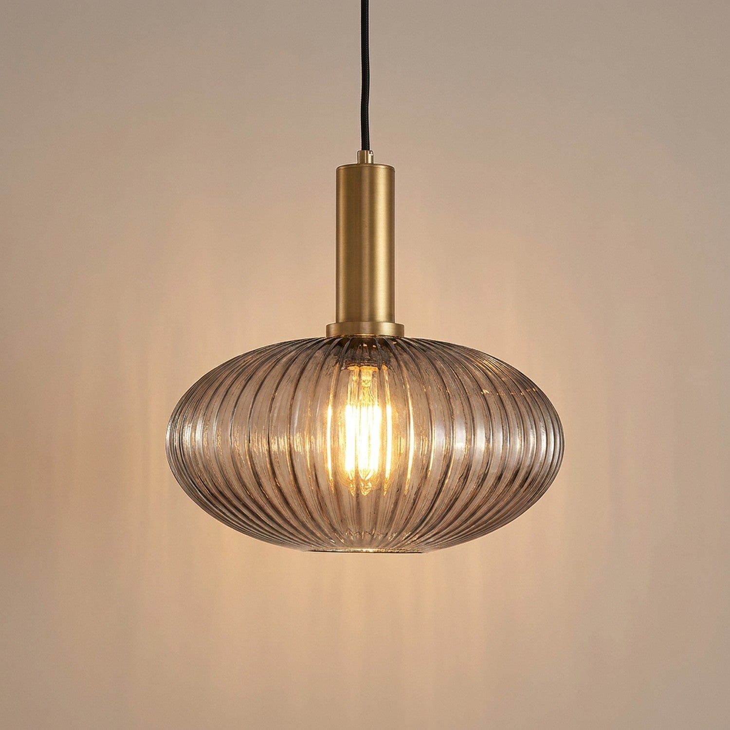 Suspension en verre gris texturé modèle Soucoupe