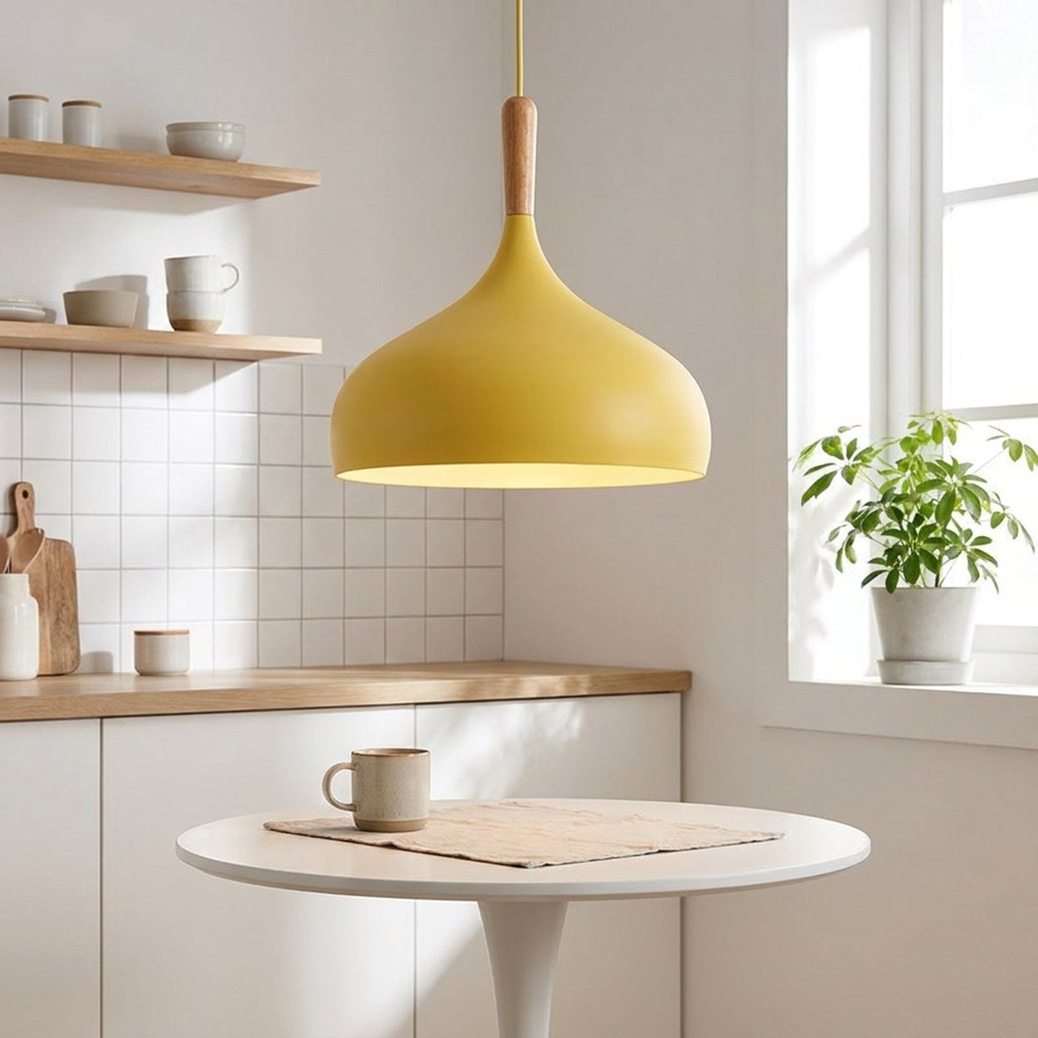 Suspension nordique coloris Jaune abat-jour oignon bois