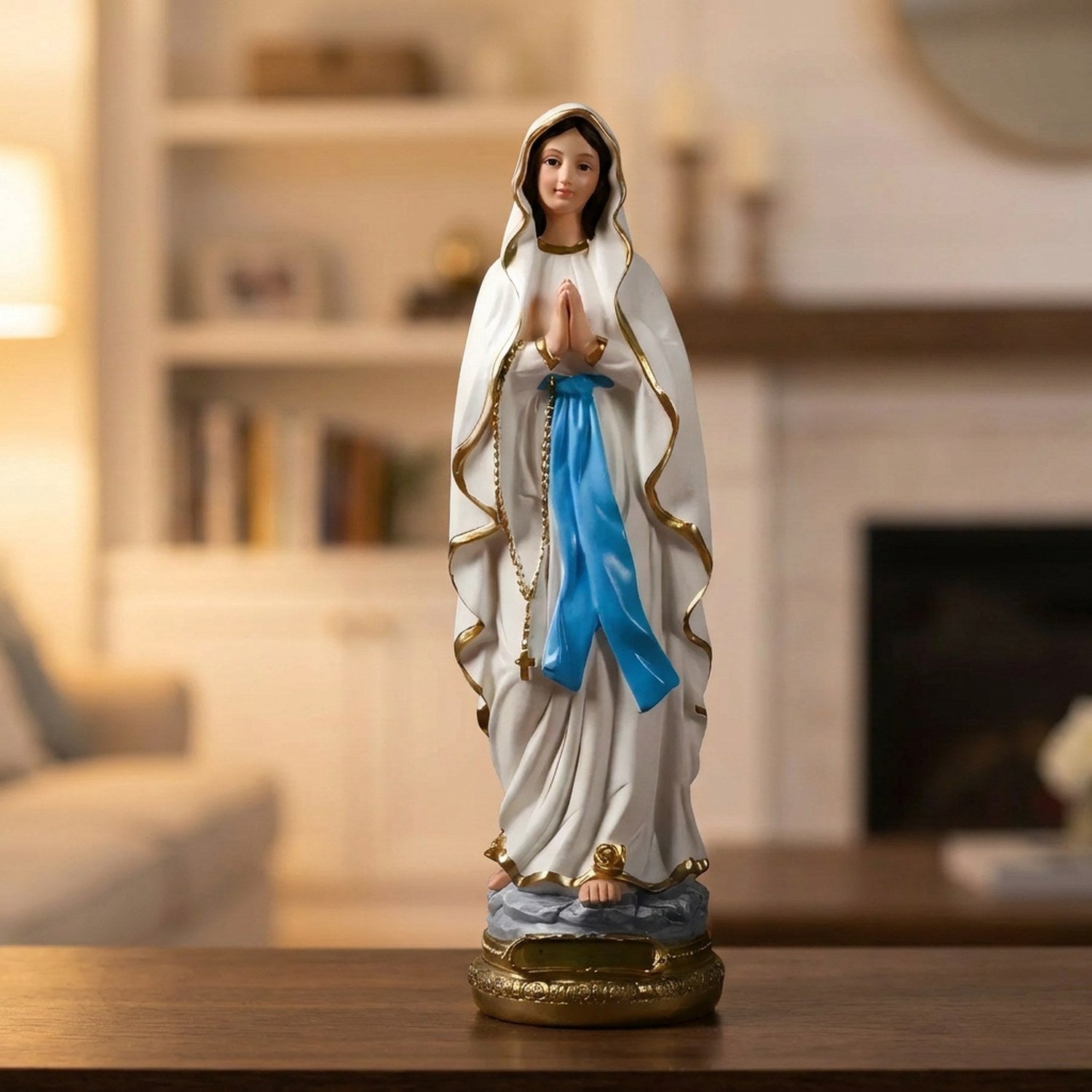 Statue de la Vierge Marie en résine taille 22 cm sur console bois salon élégant figurine imposante