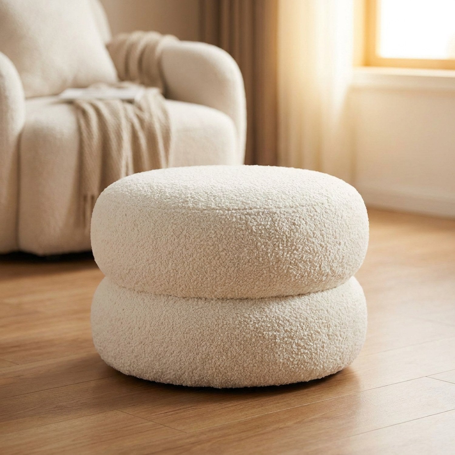 Pouf rond en laine bouclée coloris blanc