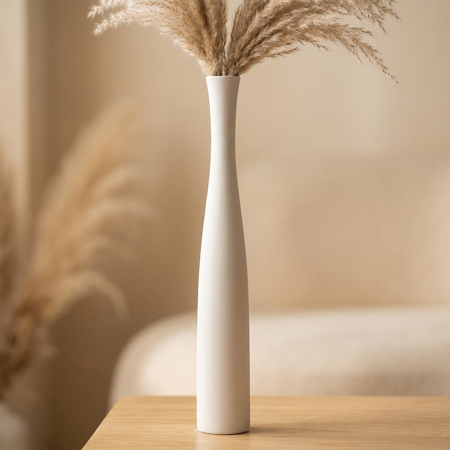 Vase soliflore blanc céramique matte col de bouteille pampas