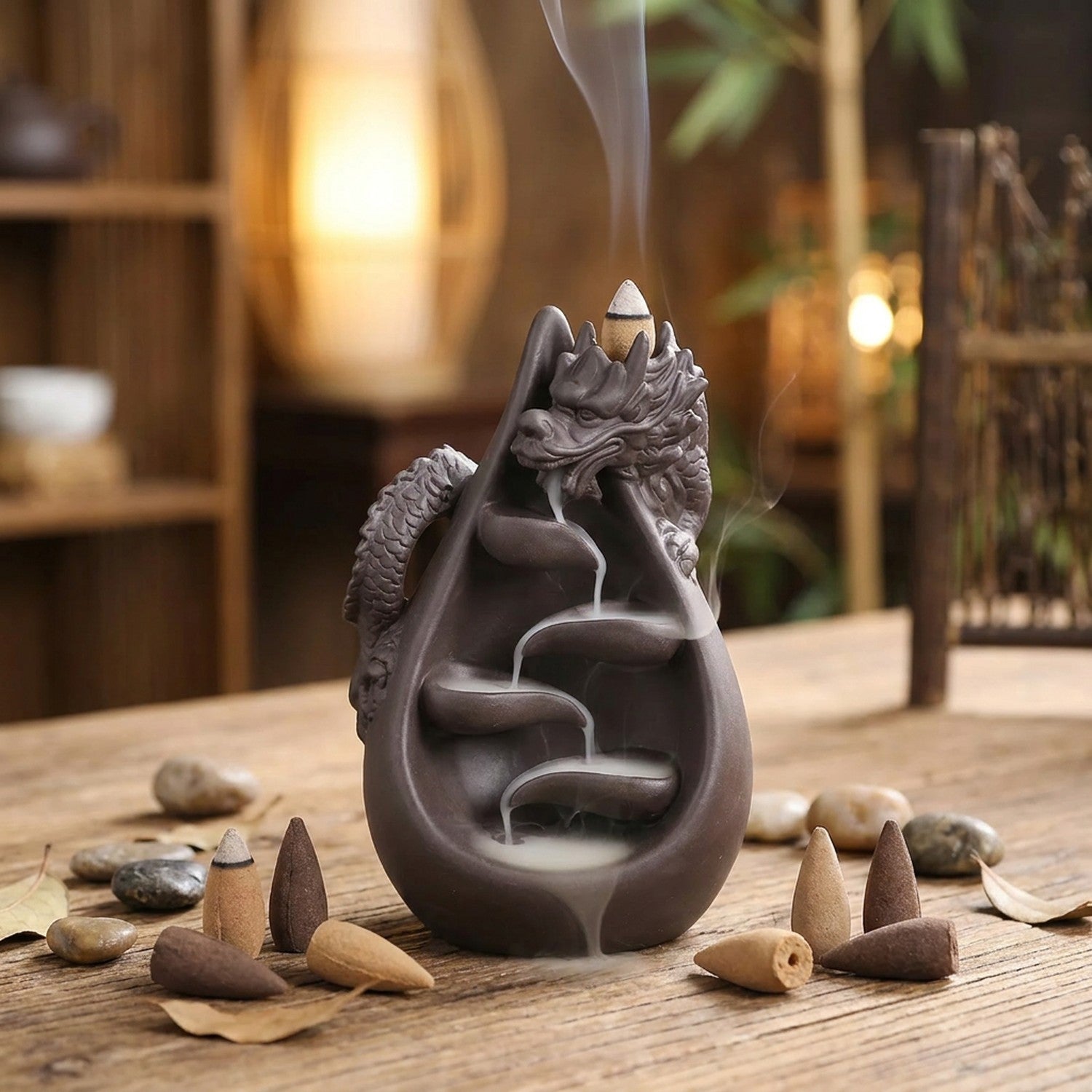 Brûleur d'encens dragon avec 10 cônes inclus