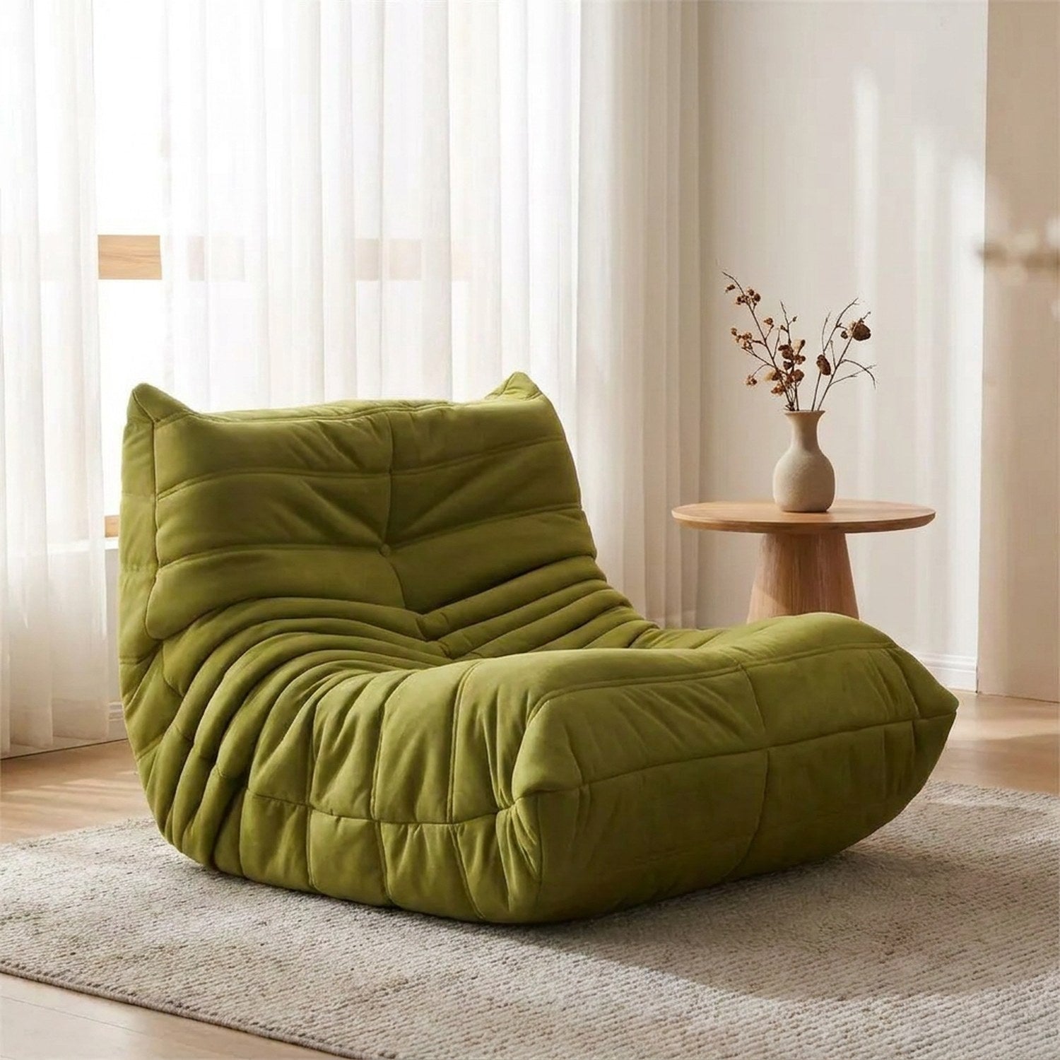 Pouf géant canapé de sol vert olive en velours posé au sol