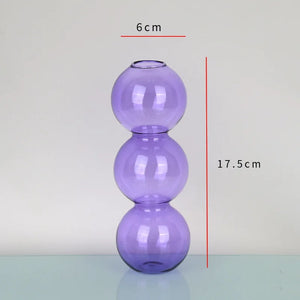 Vase en verre violet S style nordique fond blanc