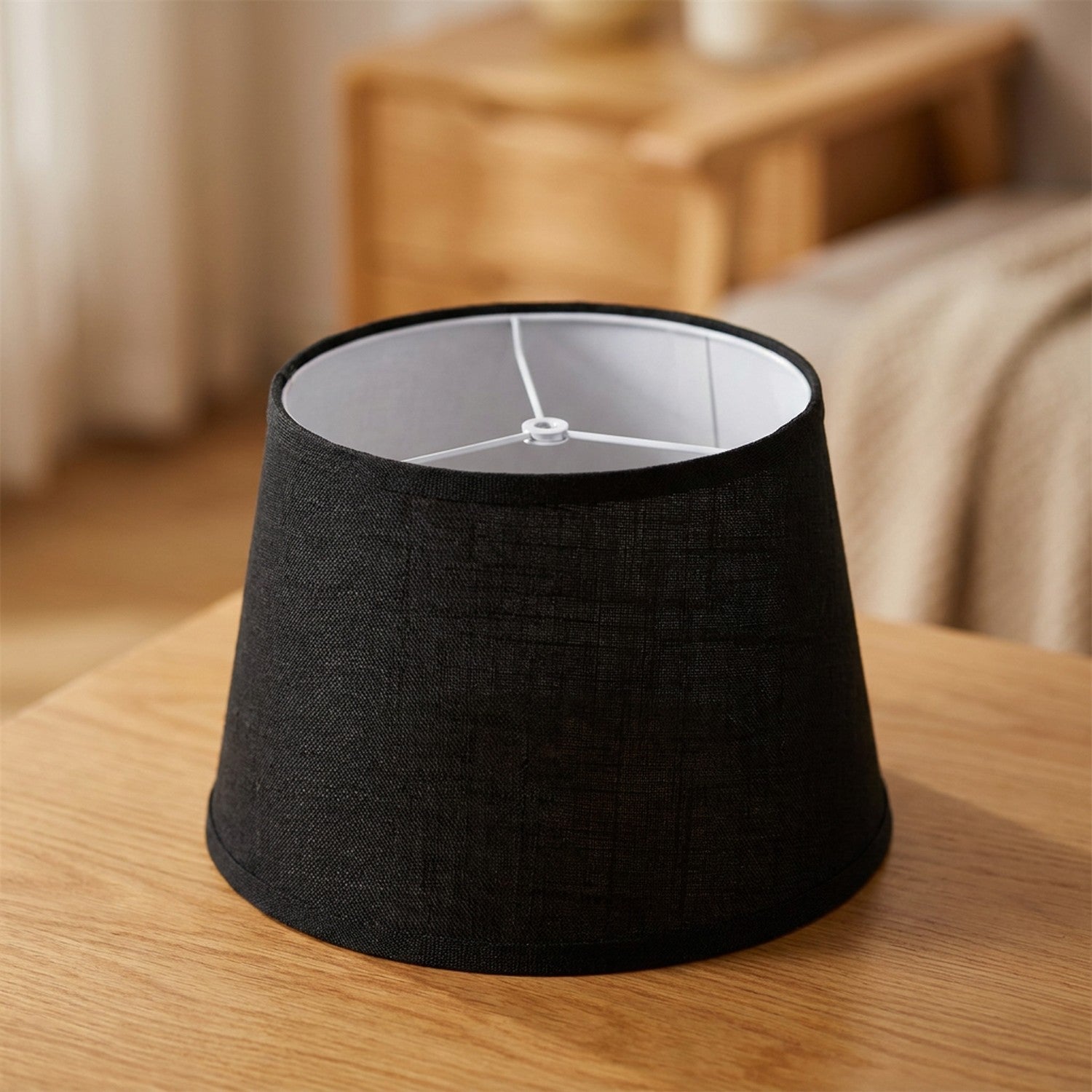 Abat-jour tambour en lin noir avec intérieur blanc